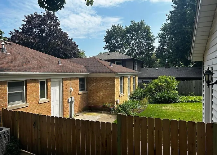 Holiday home Modern Near Dt And Naval Base *
