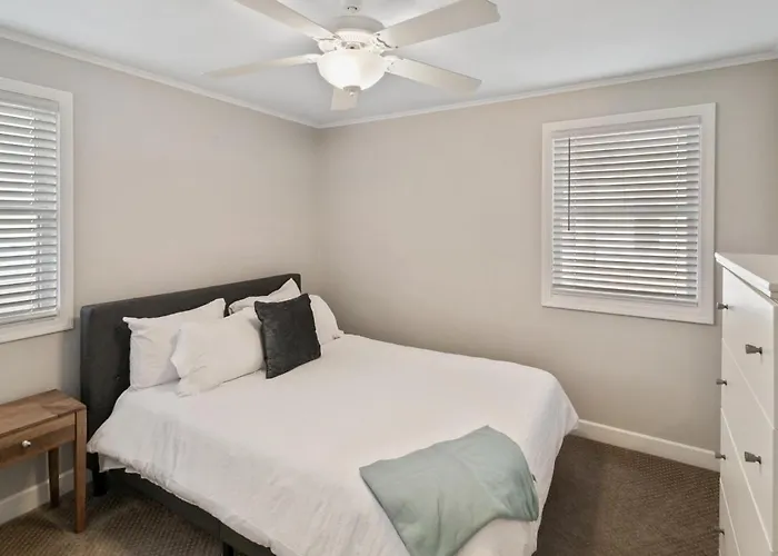 Modern Near Dt And Naval Base *